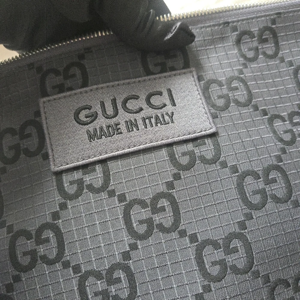 Gucci NWOT GG Monogram Ripstop Pouch Wristlet – Black Gray